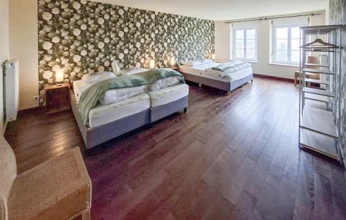 Flaignes-Havys House | Stunning Home In Flaignes-Havys