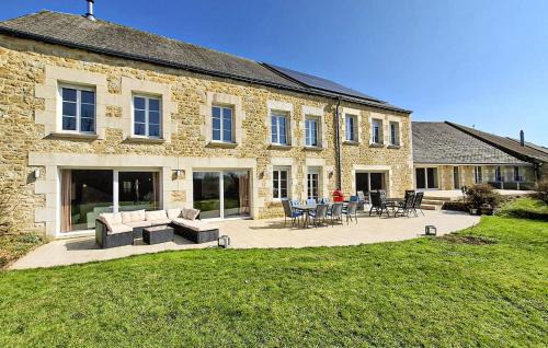 Flaignes-Havys House | Stunning Home In Flaignes-Havys