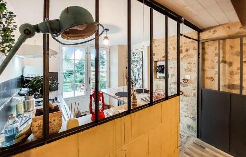 Frossay House | Stunning Home In Frossay With Wifi