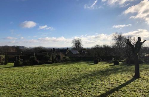 South Petherton House | Stunning Home in Large Gardens