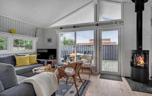 Fjellerup Strand House | Stunning Home In Glesborg With Kitchen