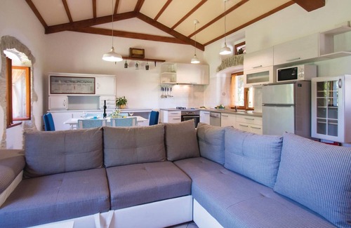 Gondolici House | Stunning home in Gondolici