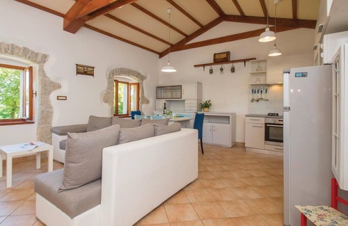 Gondolici House | Stunning home in Gondolici