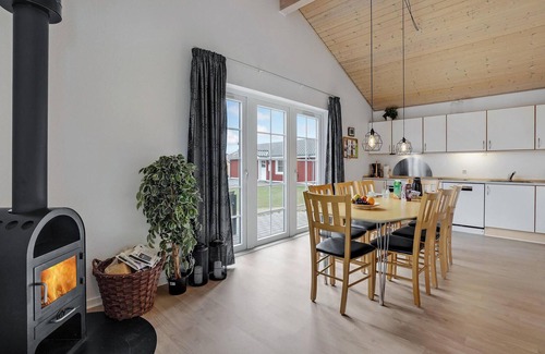 Grasten House | Stunning home in Gråsten with WiFi