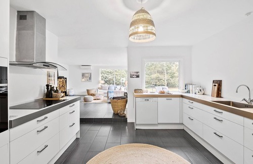 Hornbaek House | Stunning home in Hornbæk with kitchen