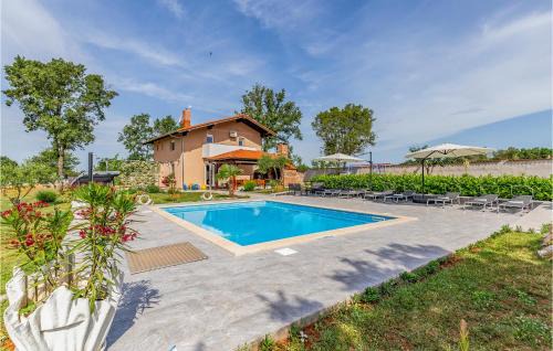 Loborika House | Stunning Home In Marcana