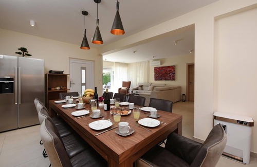 Zrce House | Stunning home in Novalja