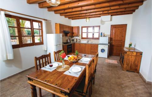 Pomos House | Stunning Home In Pomos With Wifi