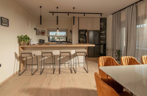 Valdebek House | Stunning home in Pula with Wi-Fi