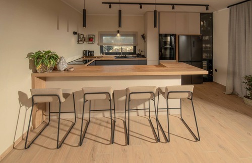 Valdebek House | Stunning home in Pula with Wi-Fi