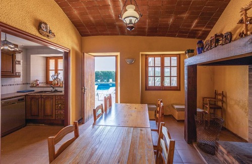 Riudellots de la Selva House | Stunning home in Riudellots
