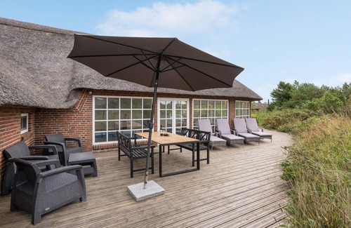 Sønderstrand House | Stunning home in Rømø with kitchen