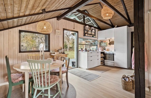 Ronde House | Stunning home in Rønde with WiFi