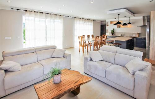 Saint-Thome House | Stunning Home In Saint-Thomé With Wifi