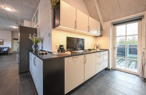 Øhuse House | Stunning home in Ulfborg with sauna