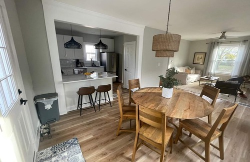 Oakley House | Stunning home in vibrant Oakley