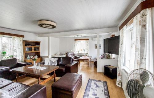 Vittsjo House | Stunning Home In Vittsjö With Wifi