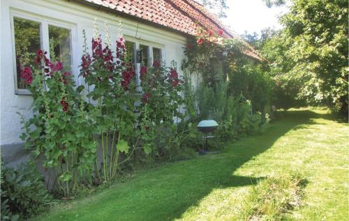 Ystad House | Stunning Home In Ystad With Kitchen