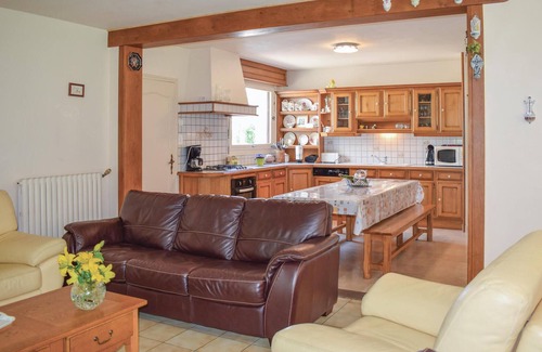 Quemper-Guezennec House | Stunning home in Yvias with sauna