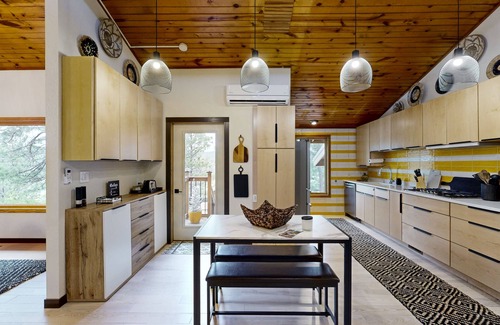 Sturgis House | Stunning house w/hot tub, ping pong, foosball, outdoor fire pit