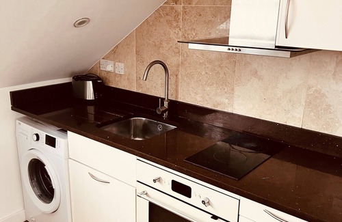 Queen's Gate Apartment | Stunning Kensington apartment, Central London