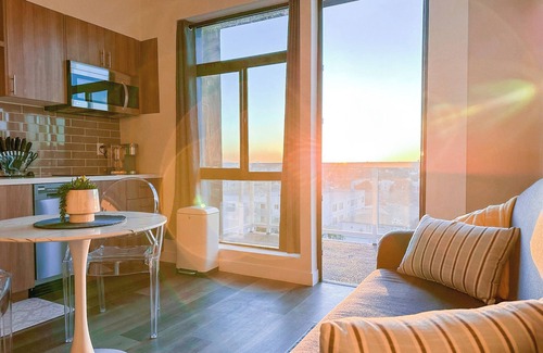 Wilshire Apartment | Stunning Koreatown Studio with Gym, Washer/Dryer, Wifi, and Balcony w/LA Views!