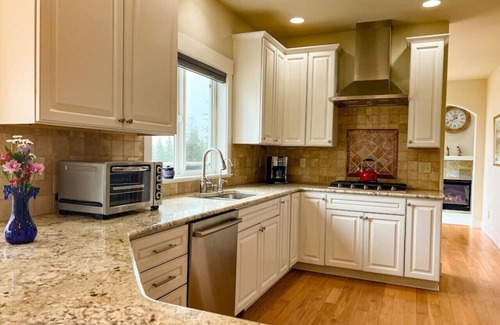 Bellingham House | Stunning Lake View home w/southern exposure, amazing sunsets, beach access and outdoor space