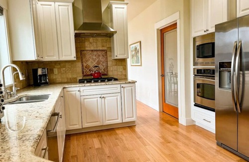 Bellingham House | Stunning Lake View home w/southern exposure, amazing sunsets, beach access and outdoor space