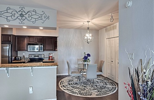 Highland Lake Estates Condo | Stunning Lake view - Plush Condo On Lake Travis Island Villa!