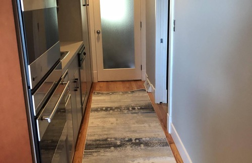 Saugatuck House | Stunning Lake View, Remodeled Home -Close to Oval Beach-Very clean