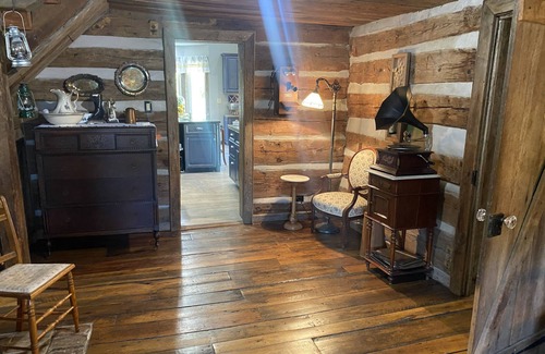 Mount Vernon House | Stunning Lakefront Home - Original 1800’s Cabin - Relax by The Water