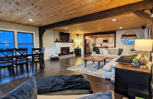 Brooklyn House | Stunning Lakefront Retreat 4 min to Brooklyn - 24 min to Jackson