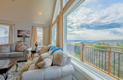 Branson West House | Stunning Lakeview Retreat residence