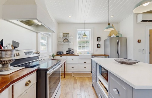 Agate Beach House | Stunning Lighthouse Replica Home with Ocean Views - Steps from the Beach