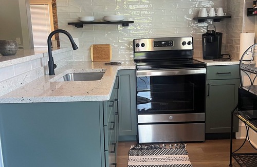 St. Charles Apartment | Stunning Loft from 1860 in Frechtown St Charles Mo