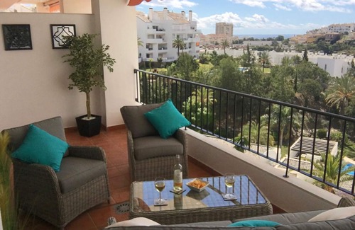 Torrequebrada Apartment | Stunning Luxury Apartment with Sea, Golf & Mountain Views! A hidden gem!