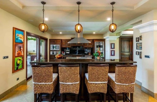 Playa Flamingo House | Stunning Luxury Mansion in Playa Flamingo with Six Bedrooms and Beachfront Acces