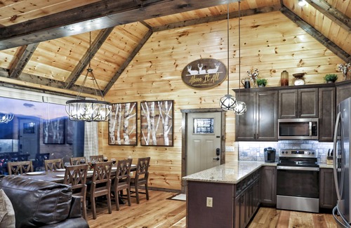 Gatlinburg Cabin | STUNNING Luxury Downtown City VIEW Cabin! 4 Masters! Game Room! 3 Decks! Hot Tub