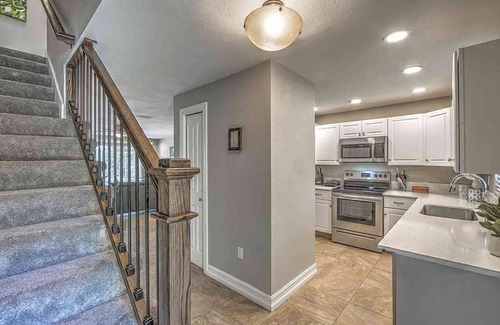 Sanibel Villa | Stunning Luxury villa "Sandpiper" across the street from the beach!