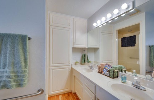 Medford House | Stunning Medford Escape w/ Panoramic Views!