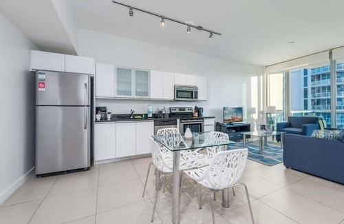 North Beach Apartment | Stunning Miami Beach | Waterfront Parks| North Shore