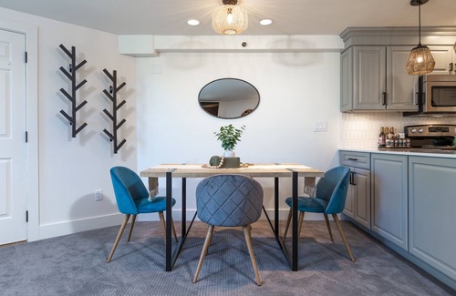 Snowmass Village Condo | Stunning & Modern Family-Friendly Slopeside Retreat in the Heart of Snowmass!