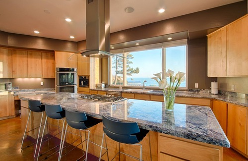 Brookings House | Stunning Modern Cliff House With Breathtaking Ocean Views