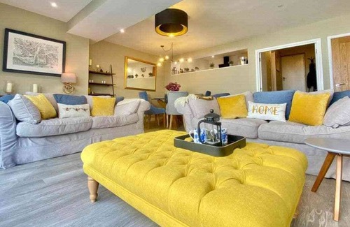 Cotham House | Stunning modern mews house in Clifton
