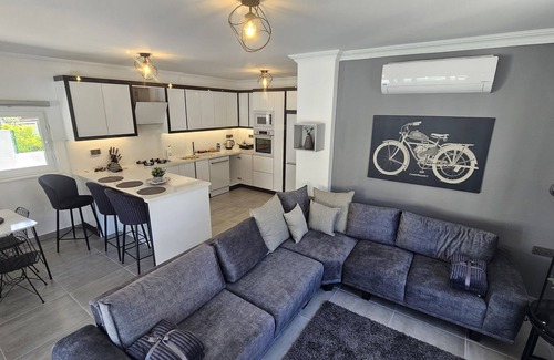 Dalyan Villa | Stunning modern private Villa with Huge pool, Jacuzzi & kids pool