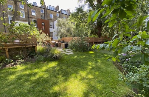 Mildmay House | Stunning modern Victorian townhouse in Islington with enormous garden