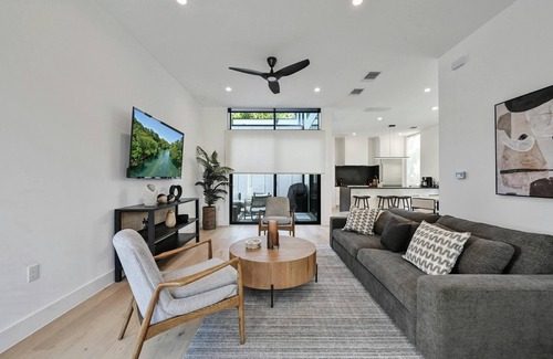 Zilker House | Stunning Modern Zilker Home with Private Pool, Designer Touches & Prime Location