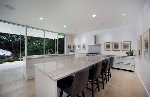 New Braunfels House | Stunning new modern house on Lake Dunlap