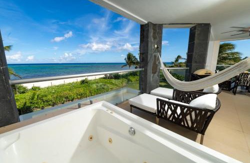 Puerto Juarez Apartment | Stunning Ocean Front By Condo Boutique