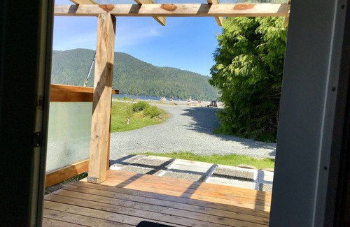 Port Renfrew Cabin | Stunning Ocean Front Cabin - Wynter’s Cabin
